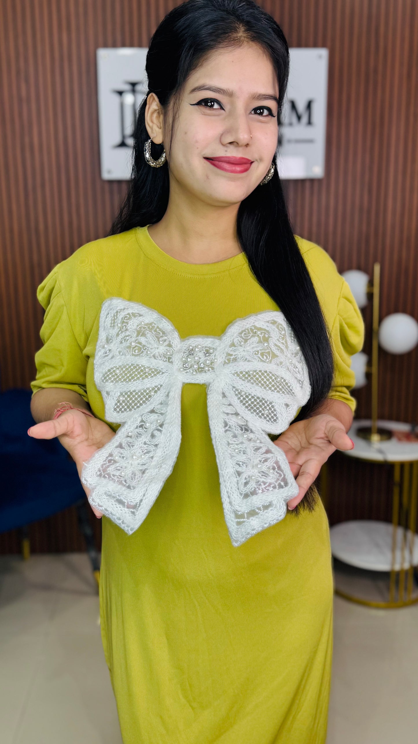 Bow Embroidry Dress
