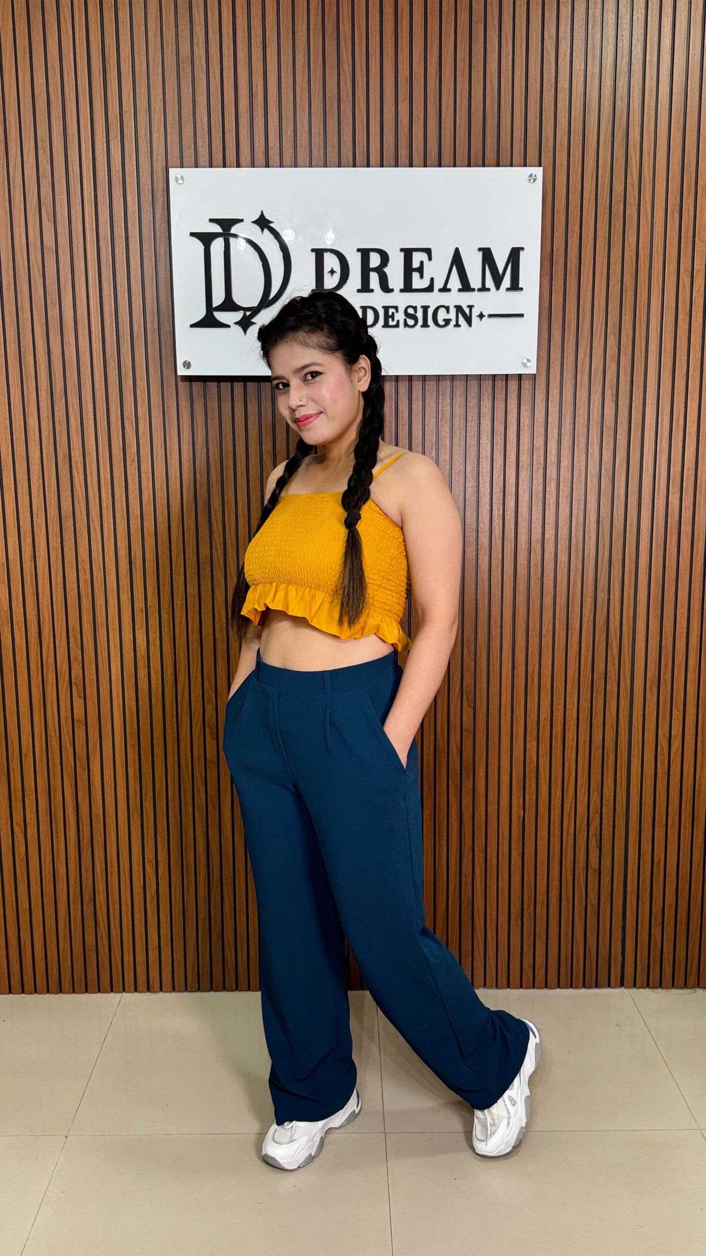 Trendy Relaxed Fit Trousers β Perfect for Work, Travel & Outings