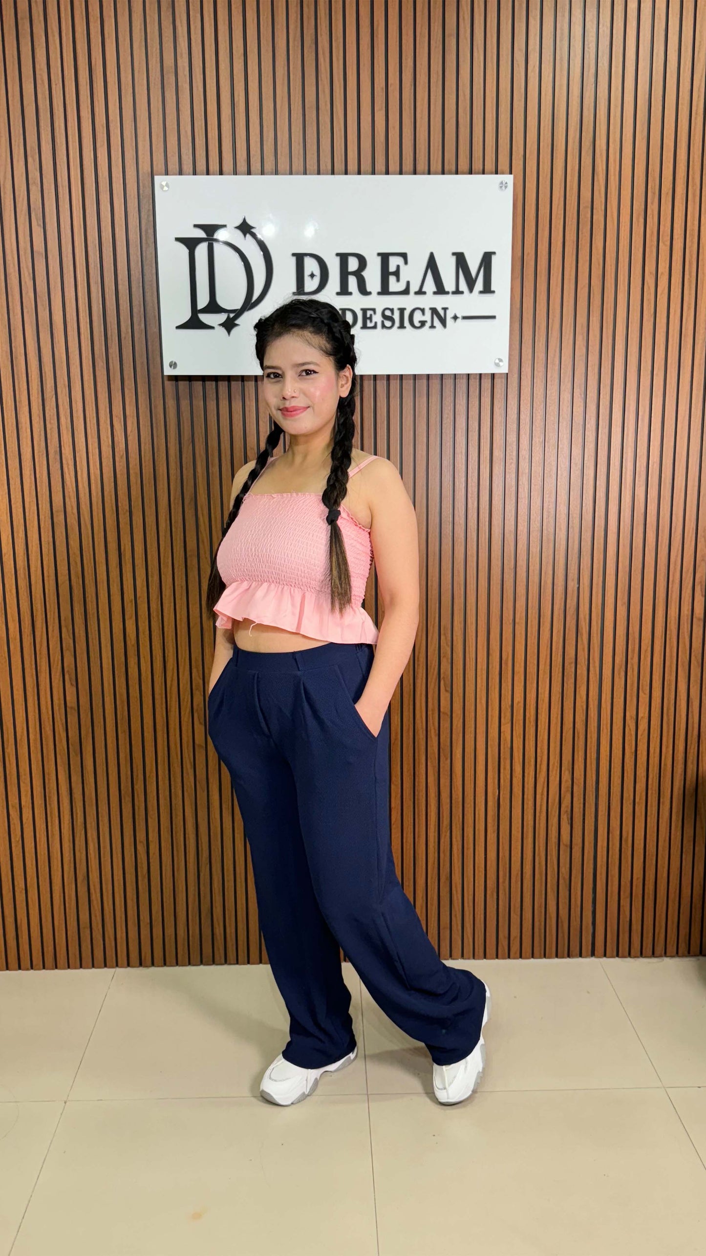 Trendy Relaxed Fit Trousers β Perfect for Work, Travel & Outings